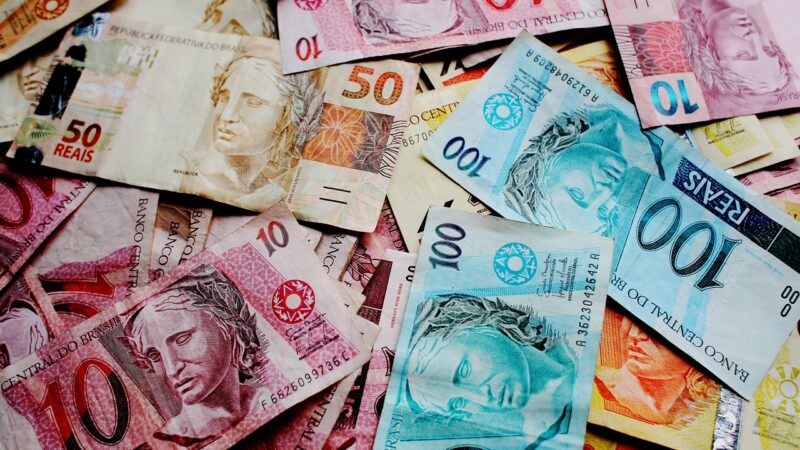 Como conseguir um empréstimo pessoal com juros baixos: veja o que analisar antes de contratar